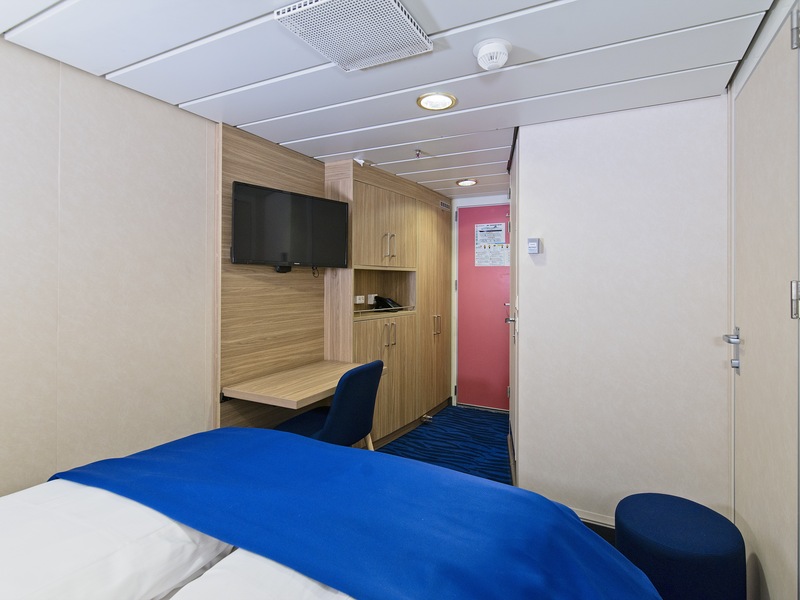 Polar Outside | Middle deck for 2 travellers